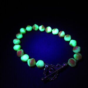 Uranium glass bead bracelet